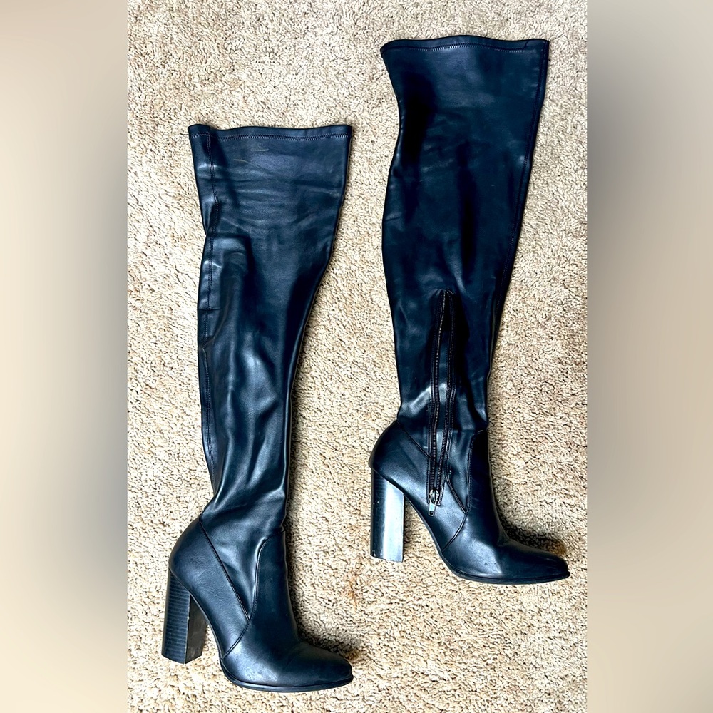 Very used but sturdy Black Pleather Zip-up Knee High Heel Boots